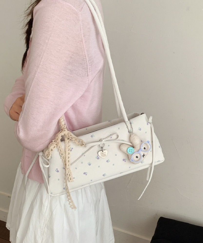 Célisse Slim Shoulder Bag