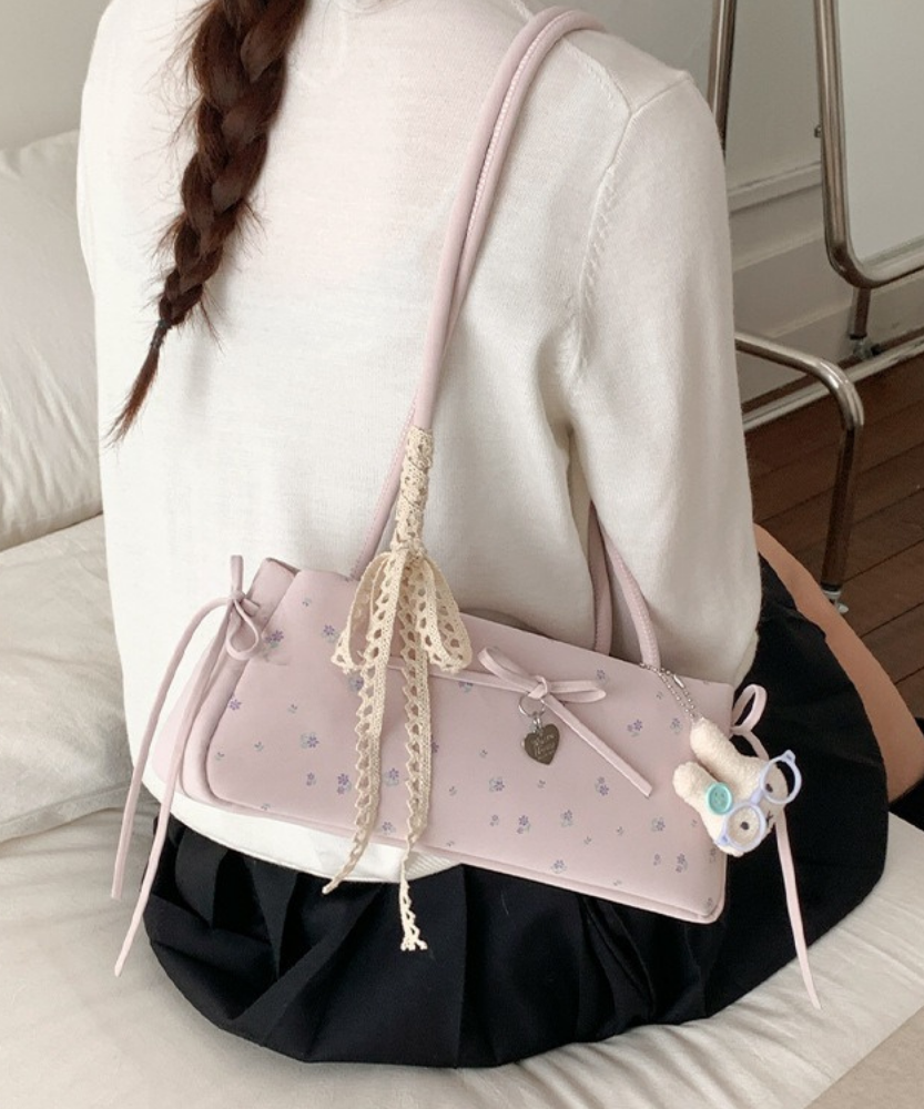 Célisse Slim Shoulder Bag