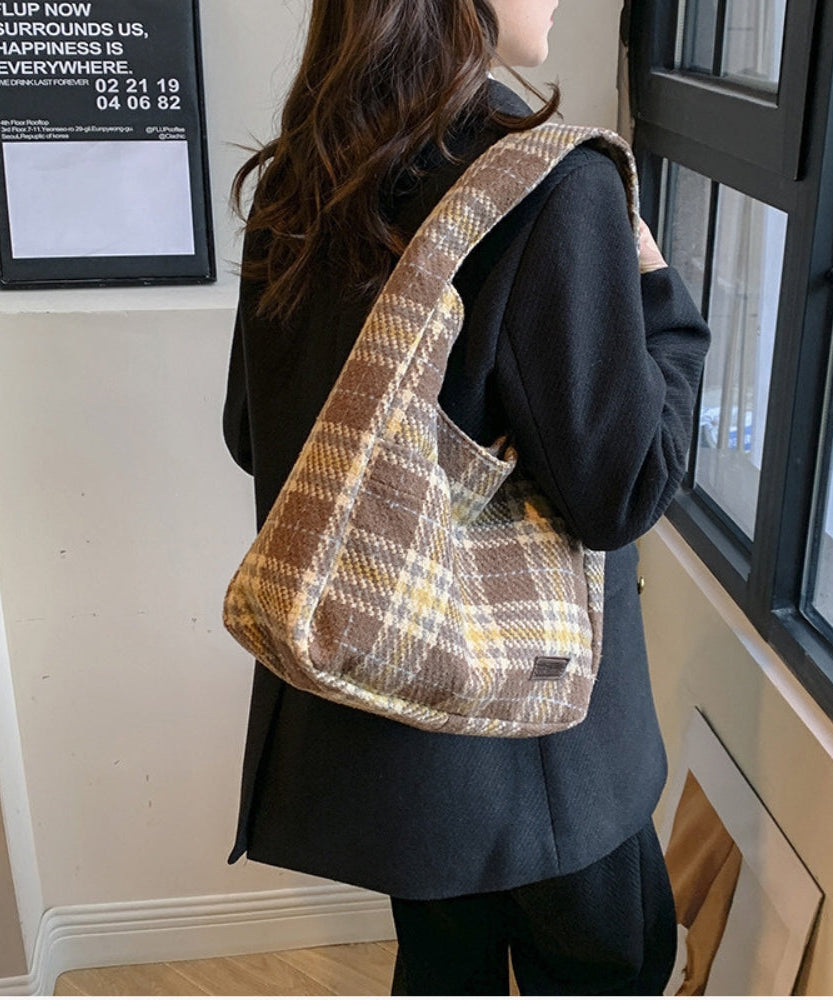 Felia Vegan Leather Hobo Bag