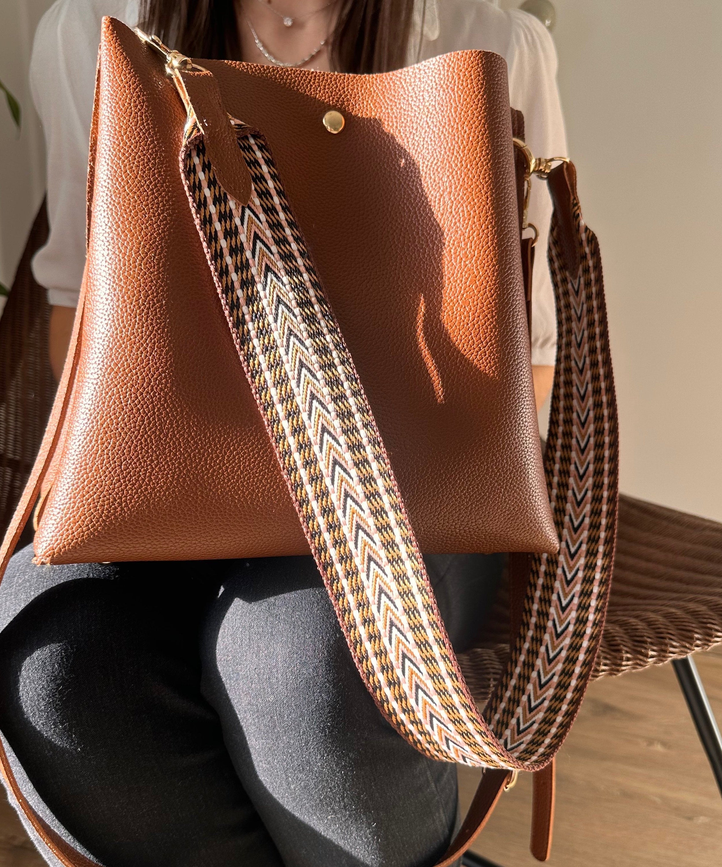 Léonore Vegan Leather Crossbody Bucket Bag
