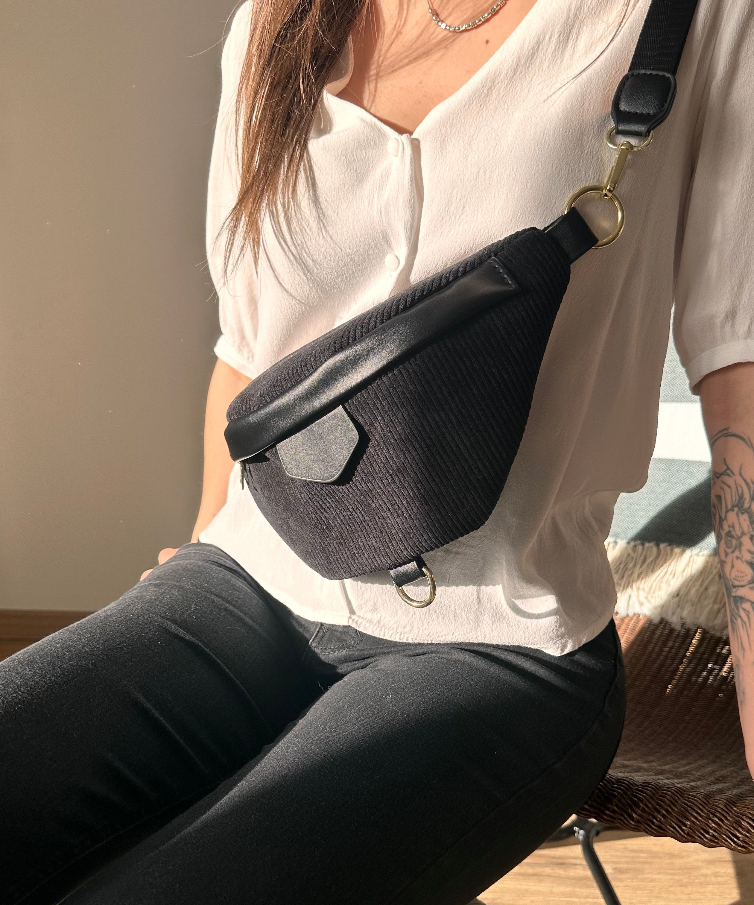 Velin Crossbody Belt Bag