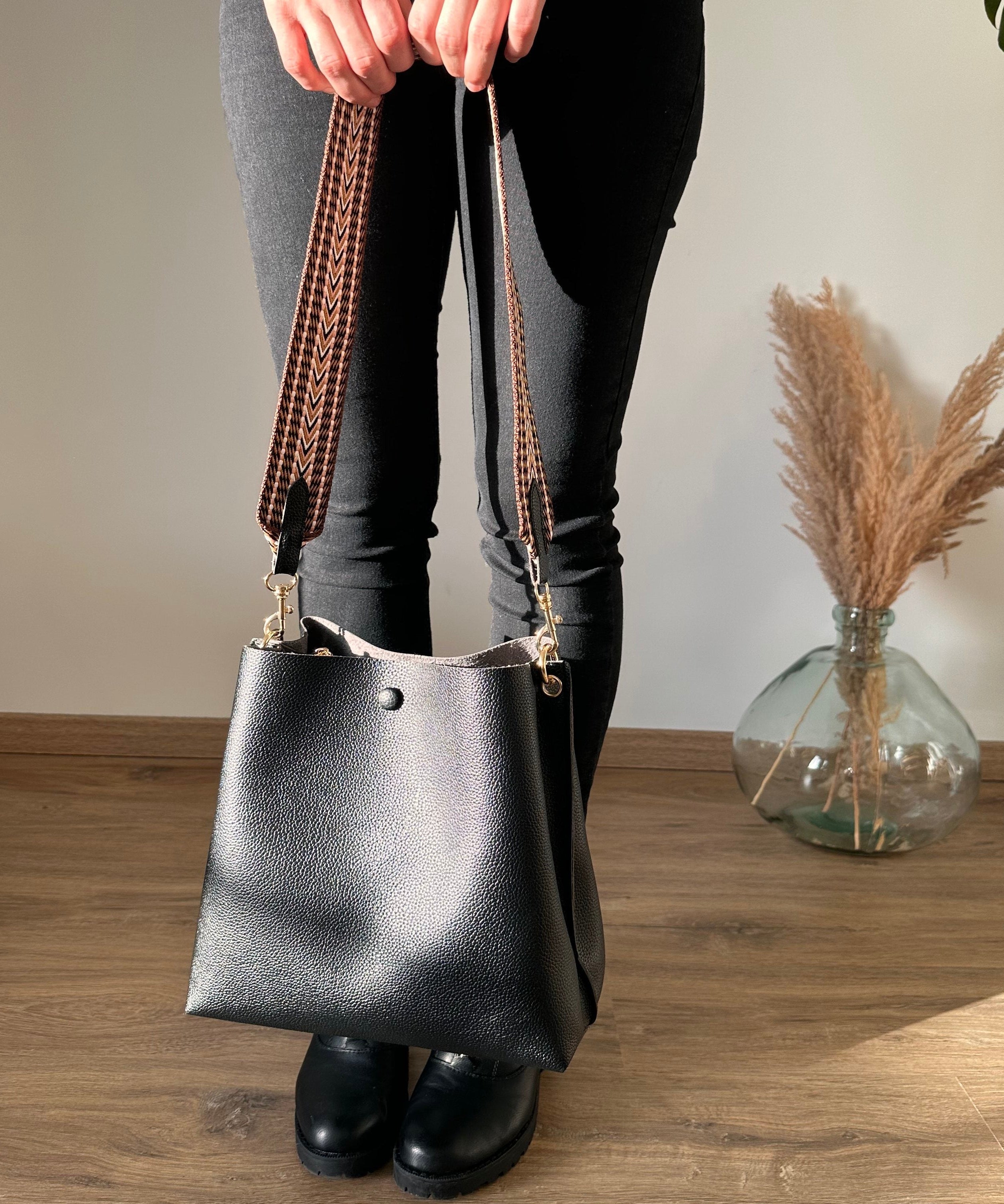 Léonore Vegan Leather Crossbody Bucket Bag