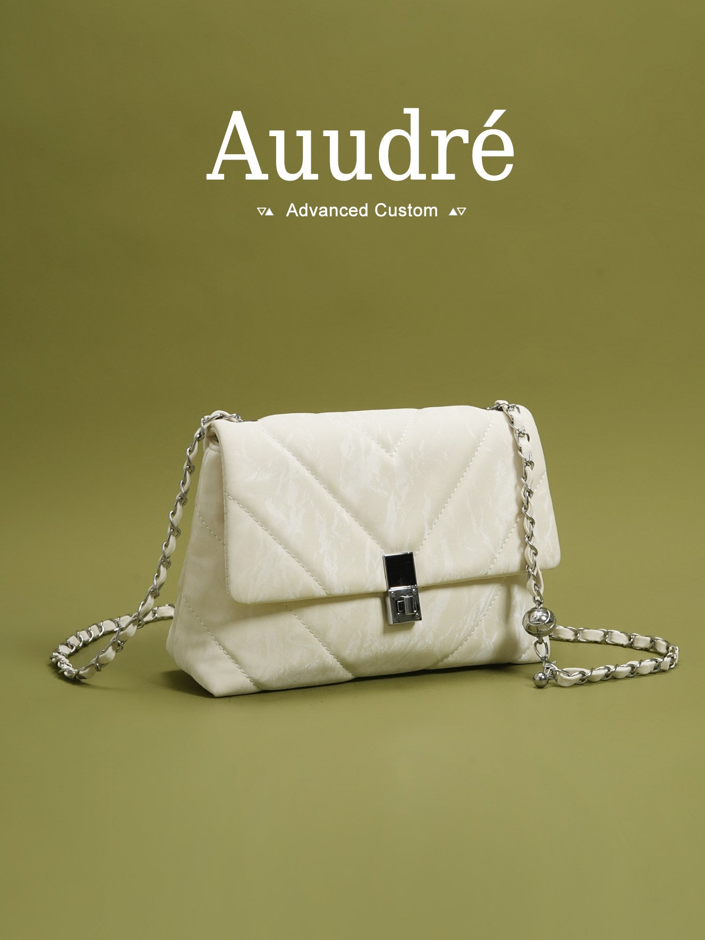 Marshmallow Chain Bag — Quilted
