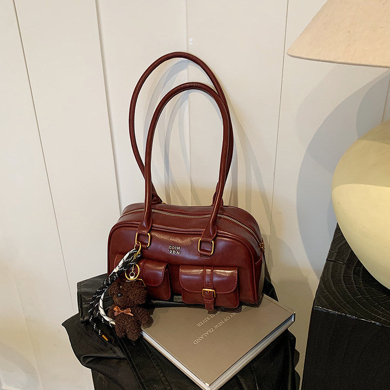 Schultertasche in glattem Toffee