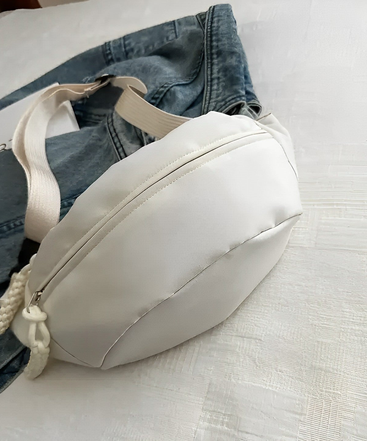Jauda Crossbody Belt Bag