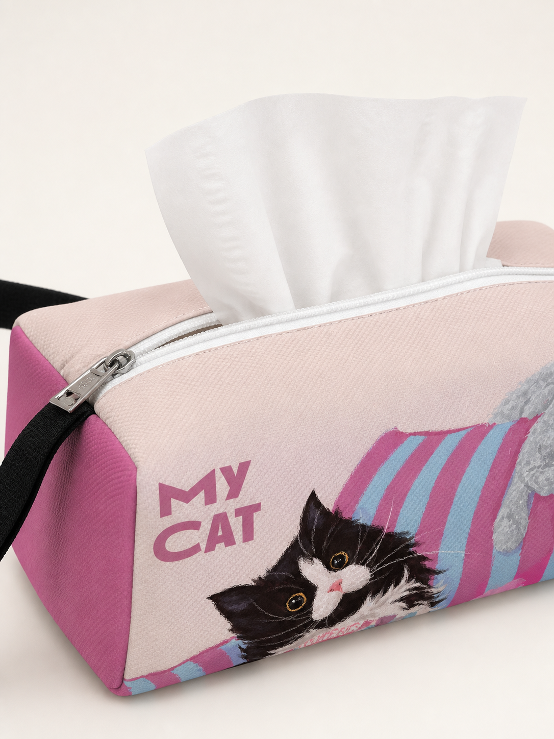 Cow Cat and Bunny Car Tissue Holder — tissue opening detail