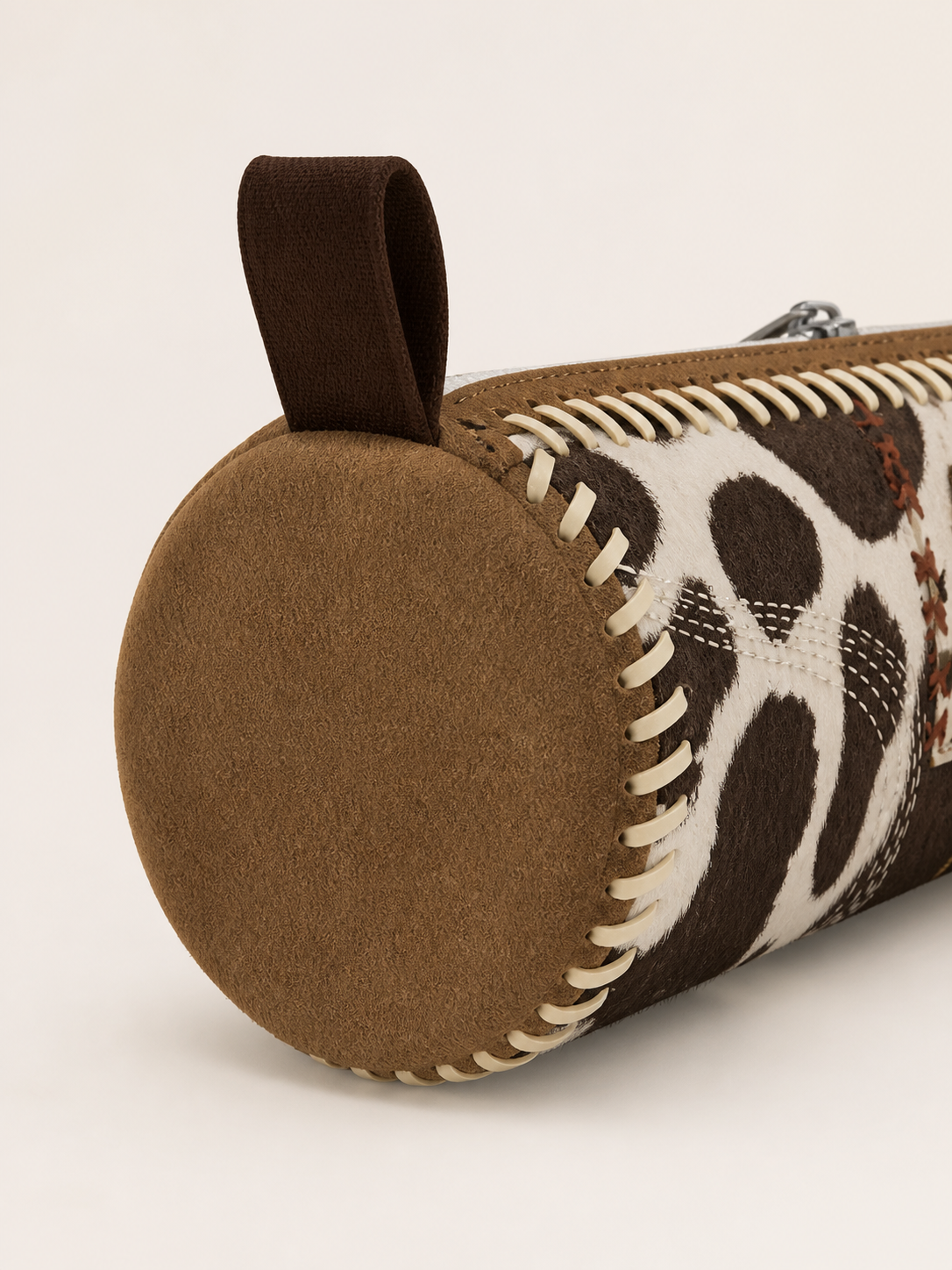 Cow Marble Canvas Round Pencil Case — end-cap detail