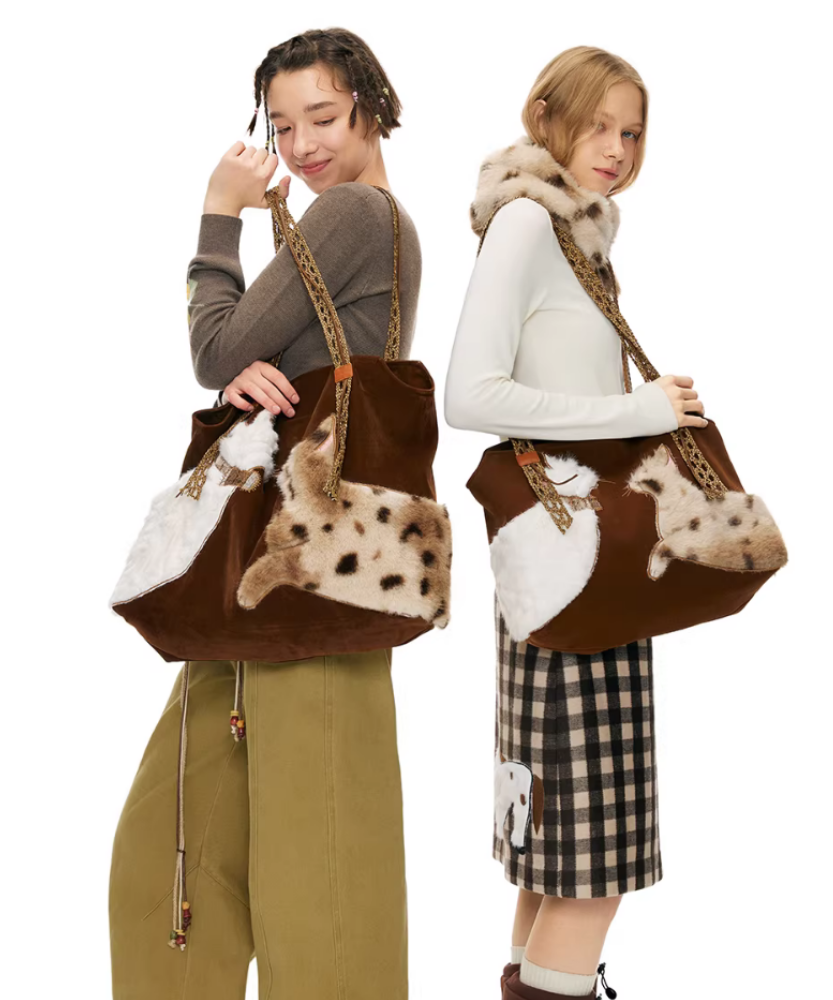Élanora Faux Fur Cat Bag
