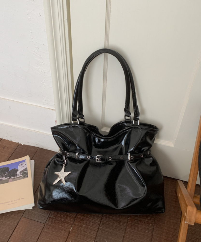 Eliré Oversized Shoulder Bag
