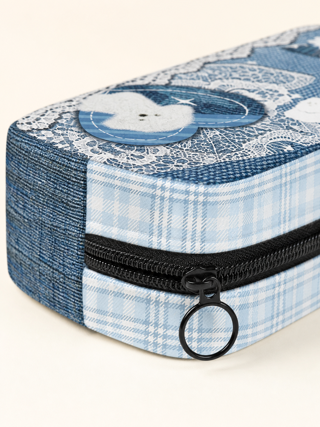 Lace Puppy Canvas Flat Pencil Case — zipper detail