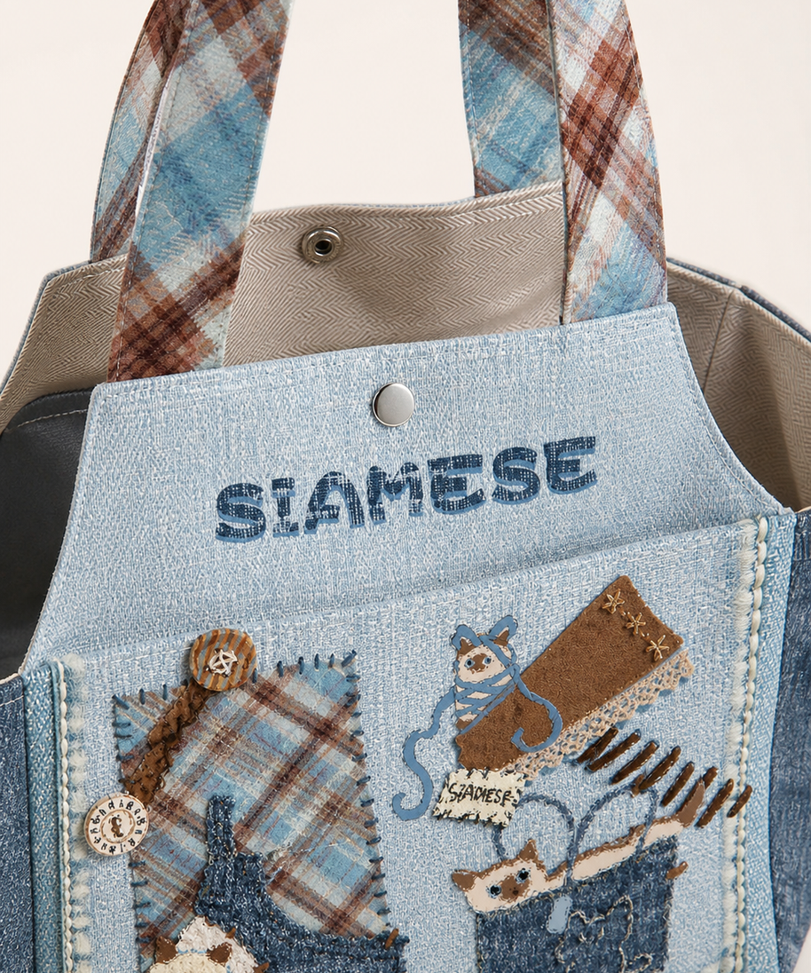 Siamese Corner Canvas Pet Carrier — closure detail